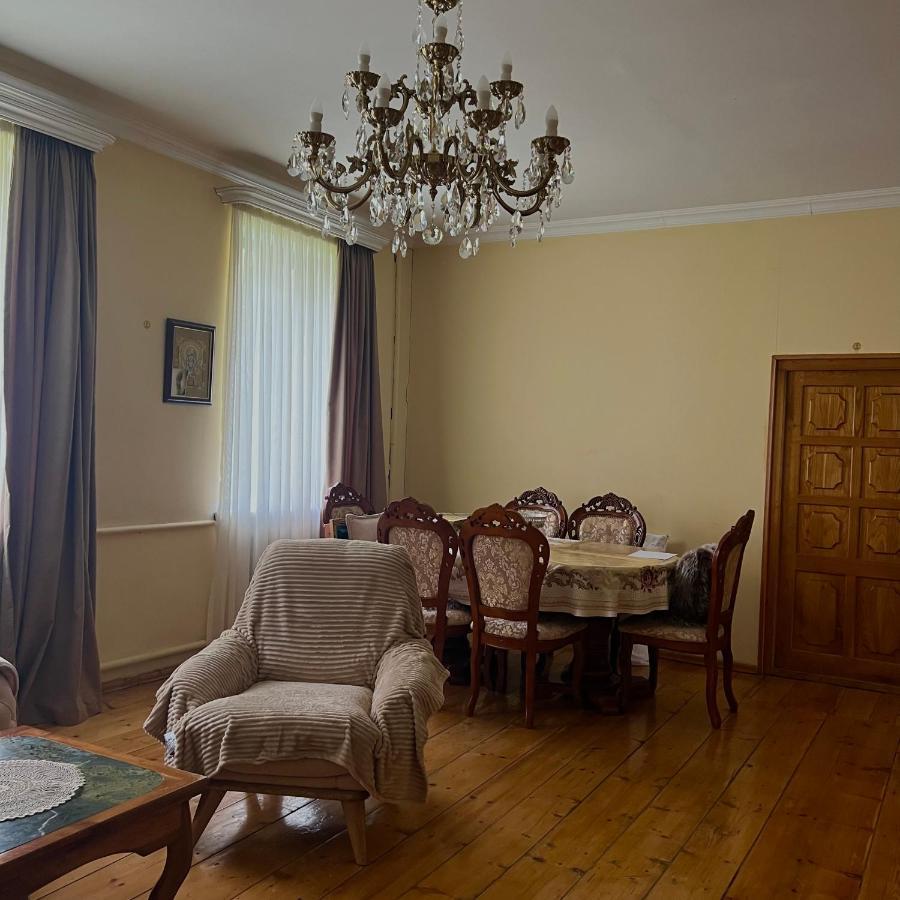 Guesthouse Kostava 72カズベギ エクステリア 写真